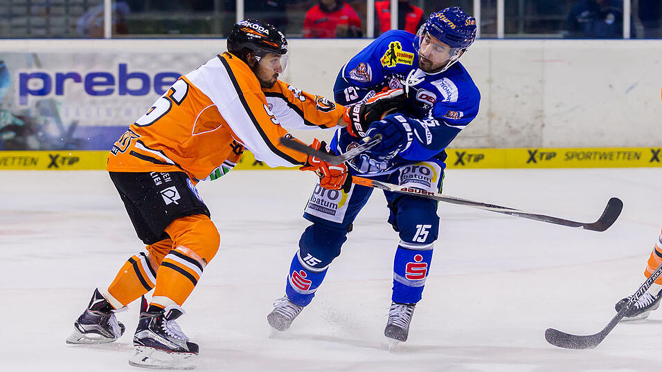Die Tigers verlieren gegen Wolfsburg mit 2:4. Die Tigers verlieren gegen Wolfsburg mit 2:4.