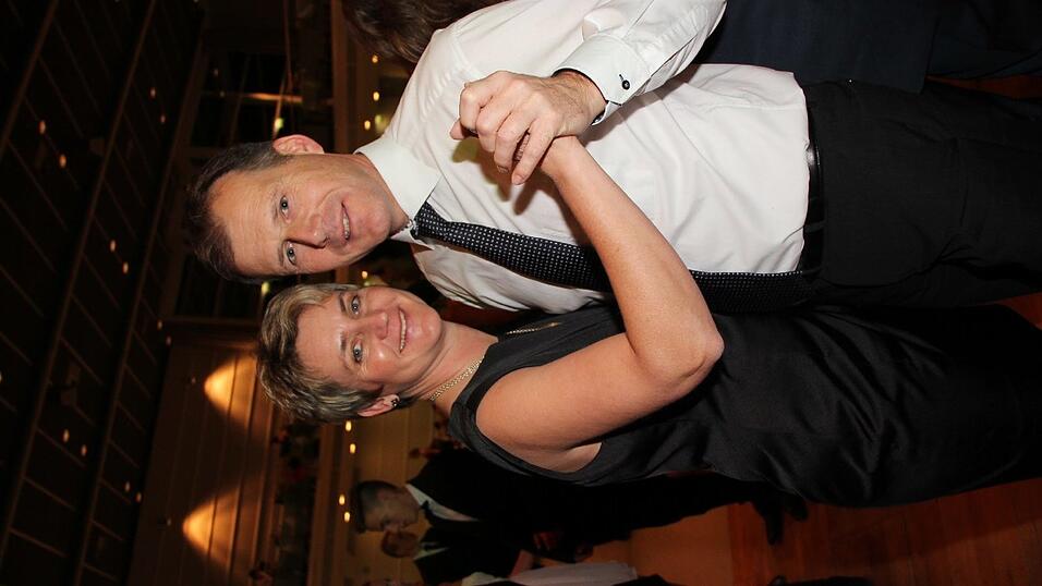 Die Bilder vom Abschlussball der Tanzschule Seidel in der Fraunhofer-Halle am 28. November. Die Bilder vom Abschlussball der Tanzschule Seidel in der Fraunhofer-Halle am 28. November.