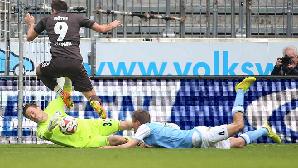 Vitus Eicher erhielt im ersten Spiel unter dem neuen Trainer Torsten Fröhling seine Chance im 'Löwen'-Tor. (Foto: sampics/Augenklick)