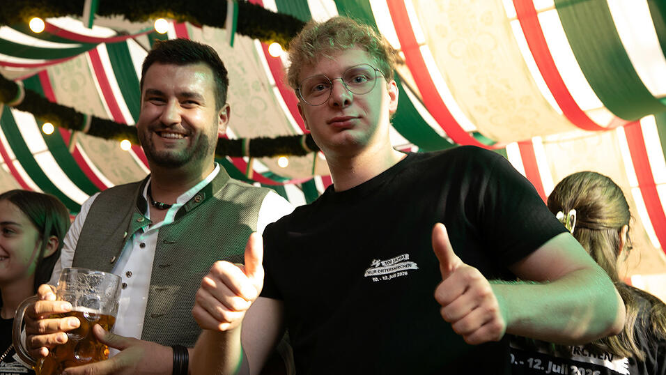 Die Partybilder vom Montag, 18. August, aus dem Festzelt Weckmann. Die Partybilder vom Montag, 18. August, aus dem Festzelt Weckmann.