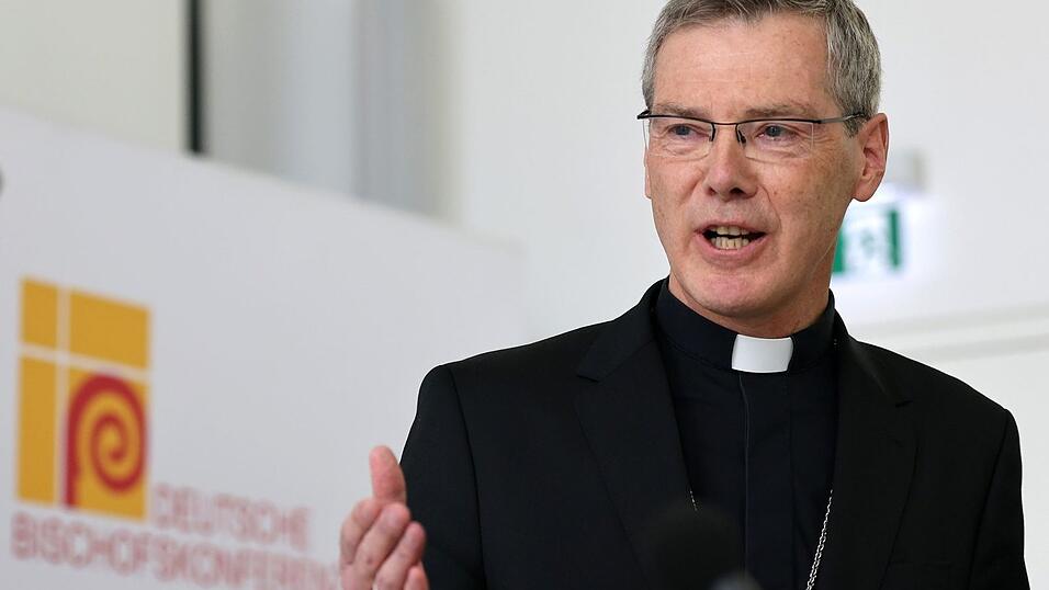 Heiner Wilmer, neuer Chef der deutschen Bisch&ouml;fe, findet, viele Ukrainer in Deutschland streben &laquo;Teilhabe&raquo; an. (Archivbild)