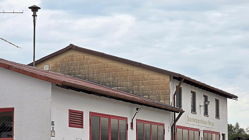 Die Sirene auf dem Feuerwehrhaus funktioniert nicht mehr. Die Sirene auf dem Feuerwehrhaus funktioniert nicht mehr.