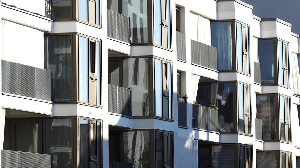 Der Wohnungsbau in Bayerns Großstädten liegt nach wie vor darnieder. (Symbolbild)