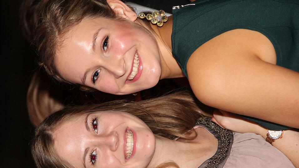 Die Bilder vom Abschlussball der Tanzschule Seidel in der Fraunhofer-Halle am 28. November. Die Bilder vom Abschlussball der Tanzschule Seidel in der Fraunhofer-Halle am 28. November.