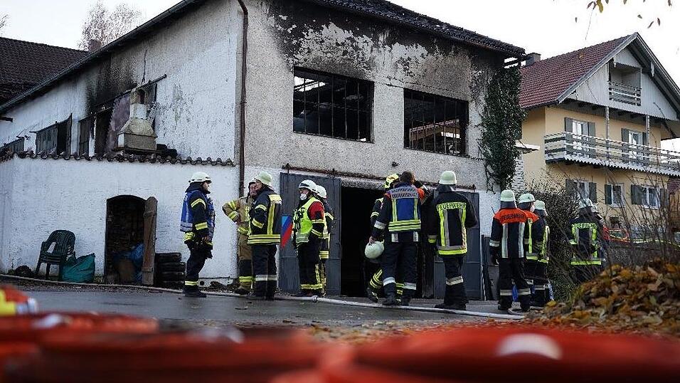 In Reisbach hat es in einer Werkstatt gebrannt. In Reisbach hat es in einer Werkstatt gebrannt.