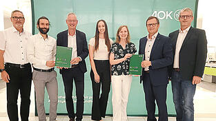 Machen f&uuml;r die Gesundheit aller gemeinsame Sache (v.l.): Markus Schuirer (AOK-Teamleiter Markt und Gesundheit), Andreas Nagel (AOK N&uuml;rnberg), Oberb&uuml;rgermeister Markus Pannermayr, Emily Fahn (AOK-Fachbetreuerin Markt und Gesundheit), Simone Schaller (Gesundheitsregion plus), AOK-Direktor Georg Kagermeier und AOK-Beiratsvorsitzender Markus Kiefl.