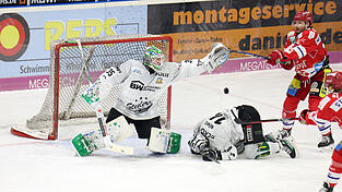 Steelers am Boden, Puck gleich im Netz - die DSC-ler hätten wohl nichts dagegen, wenn es am Mittwoch so läuft, wie vor einem Monat.