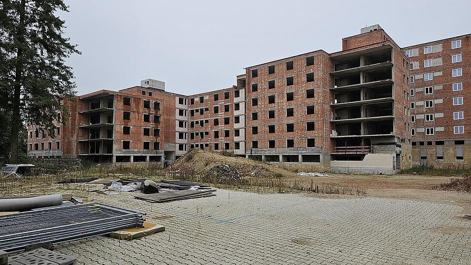Die Baustelle an der Gottfried-Keller-Straße gleicht einer Geisterstadt. Die Baustelle an der Gottfried-Keller-Straße gleicht einer Geisterstadt.