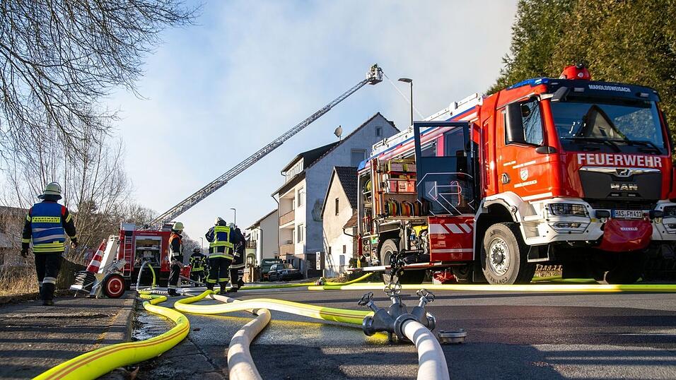 Viele Fragen zu dem Brand in Pfaffendorf blieben zunächst unbeantwortet.
