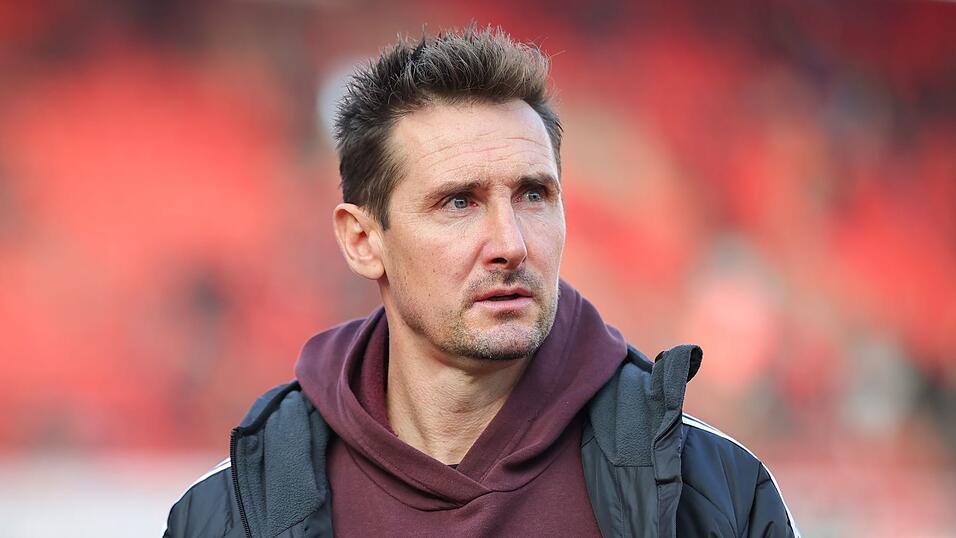 Steht mit seinem Team unter Druck: FCN-Trainer Klose. (Archivbild)