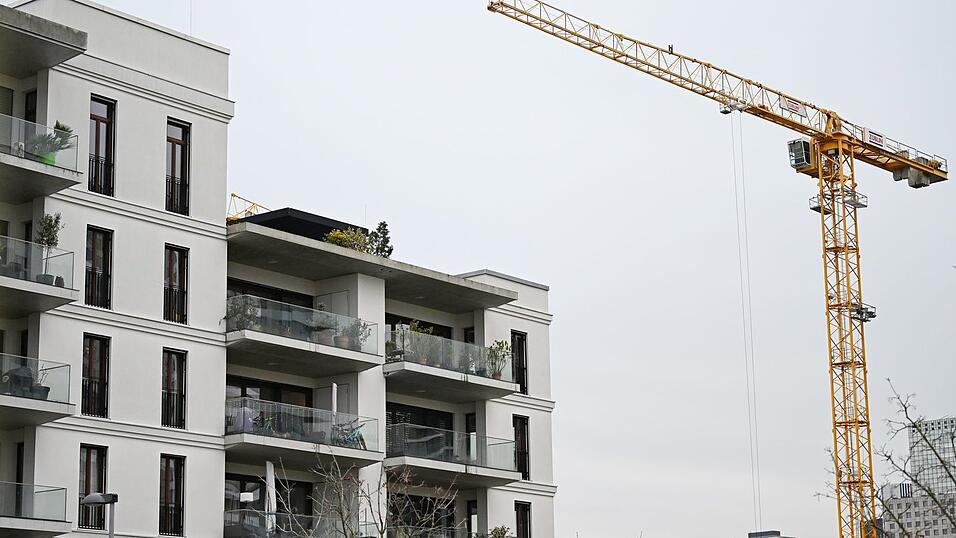 Die Zahl der gemeldeten Baugenehmigungen ist ein wichtiger Fr&uuml;hindikator f&uuml;r die zuk&uuml;nftige Bauaktivit&auml;t: Was nicht genehmigt wird, kann sp&auml;ter auch nicht gebaut werden. (Symbolbild)