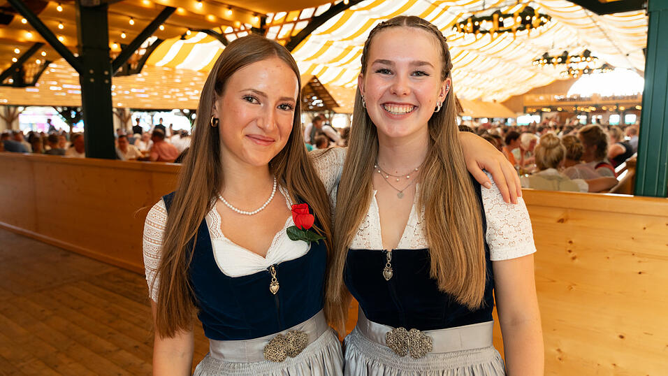 Die Partybilder vom Montag, 12. August 2024, aus dem Festzelt Nothaft. Die Partybilder vom Montag, 12. August 2024, aus dem Festzelt Nothaft.