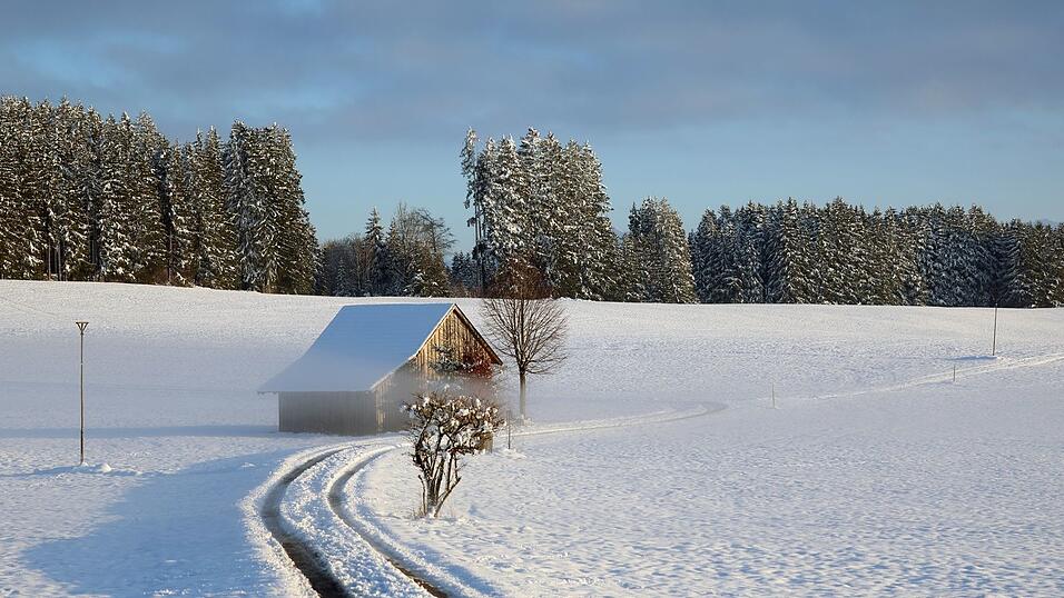 In Schwaben und Franken soll es zwischendurch auflockern. (Symbolbild) In Schwaben und Franken soll es zwischendurch auflockern. (Symbolbild)