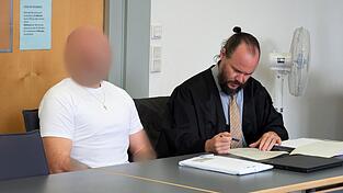 Der Mandant von Christian Barthelmes gestand den Überfall, der die fatale Folge einer toxischen Beziehung und seines Drogenkonsums gewesen sei.