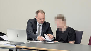 Der Angeklagte findet die von der Staatsanwaltschaft geforderte Haftstrafe „schon sehr extrem hoch“. Der Angeklagte findet die von der Staatsanwaltschaft geforderte Haftstrafe „schon sehr extrem hoch“.