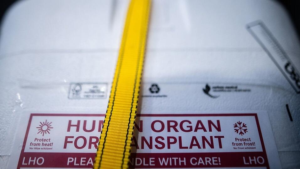 Rund 8.200 Patienten stehen auf Wartelisten f&uuml;r Spender-Organe. (Archivbild)