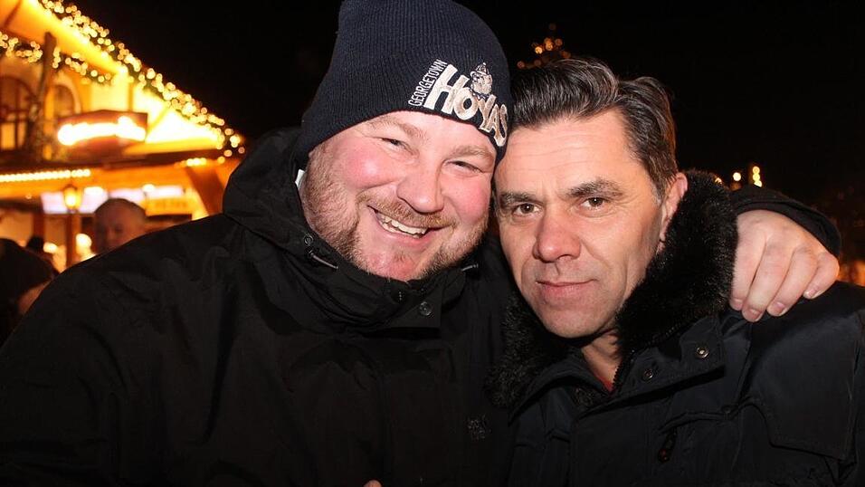 Das sind die Bilder vom Samstag auf dem Landshuter Christkindlmarkt. Das sind die Bilder vom Samstag auf dem Landshuter Christkindlmarkt.