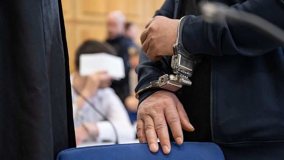 Für 59 Taten standen die fünf Männer vor Gericht – nun hat das Landgericht Heilbronn sie verurteilt. (Archivbild) Für 59 Taten standen die fünf Männer vor Gericht – nun hat das Landgericht Heilbronn sie verurteilt. (Archivbild)