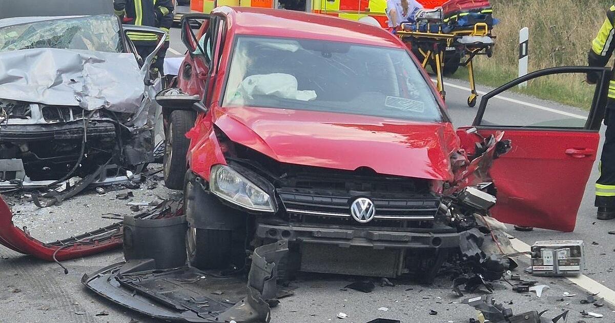 Six injured in serious traffic accident on B 20 near Rattiszell