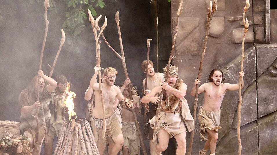 Eindr&uuml;cke von der Gruppe 'blau', die am Freitagabend die Drachenstich-Premiere gespielt hat.