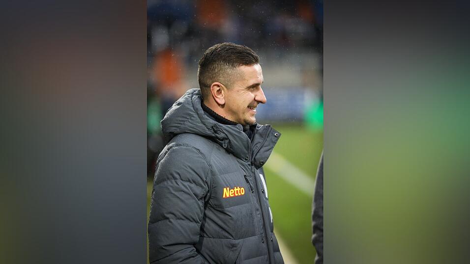 Der SSV Jahn Regensburg gewinnt das letzte Spiel des Jahres in Bochum. Der SSV Jahn Regensburg gewinnt das letzte Spiel des Jahres in Bochum.