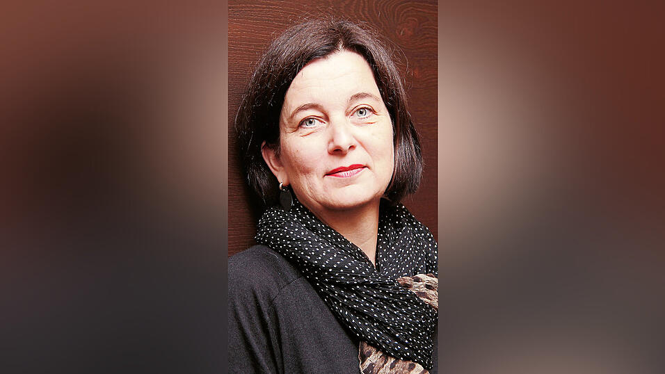 Mit ihrem Romandebüt „Tannöd“ gelang Andrea Maria Schenkel der Durchbruch. Beim Literaturfestival in Frauenzell wird sie aus ihrem Werk „Richtet sie hin!“ lesen. Eine Premiere, wie sie im Interview verrät. Mit ihrem Romandebüt „Tannöd“ gelang Andrea Maria Schenkel der Durchbruch. Beim Literaturfestival in Frauenzell wird sie aus ihrem Werk „Richtet sie hin!“ lesen. Eine Premiere, wie sie im Interview verrät.