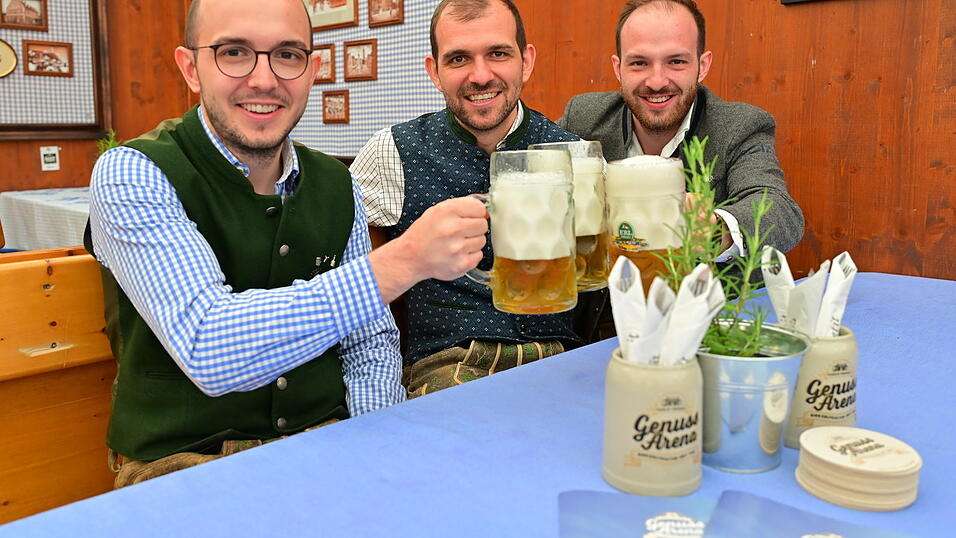 Die Wenischs reservieren für sich einen guten Platz in der Hausbox. Oft reicht der Platz am Tisch gar nicht für alle aus. Die Wenischs reservieren für sich einen guten Platz in der Hausbox. Oft reicht der Platz am Tisch gar nicht für alle aus.