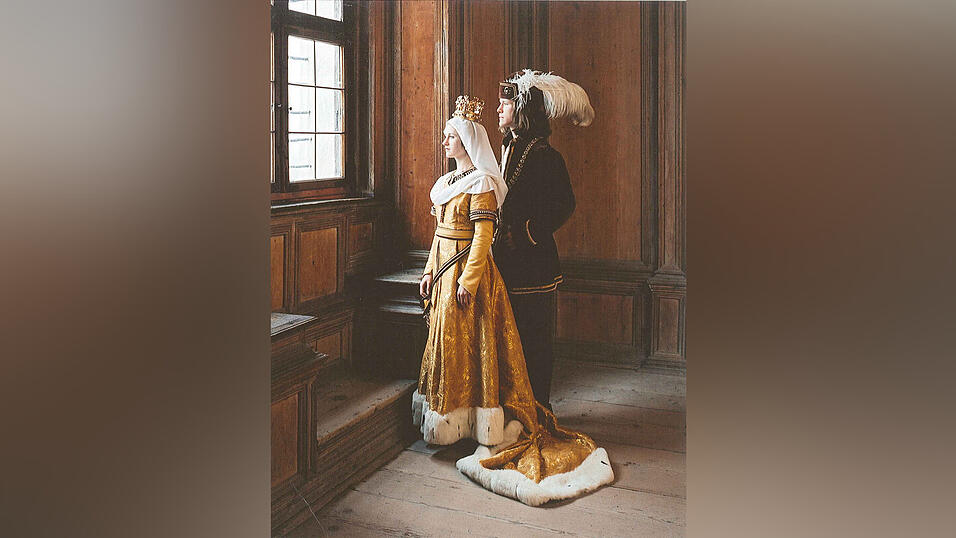 Das 40. Brautpaar der Landshuter Hochzeit wurde am Montag vorgestellt. Damit reiht es sich in eine Schar illustrer Paare ein. Eines von ihnen hat sogar geheiratet.