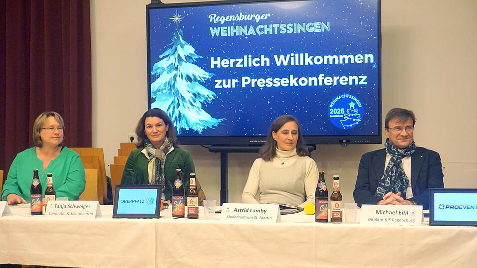 Alexandra Wolf vom Orga-Team (von links), Landrätin Tanja Schweiger, Astrid Lamby vom Kinderzentrum St. Martin und KJF-Direktor Michael Eibl. Alexandra Wolf vom Orga-Team (von links), Landrätin Tanja Schweiger, Astrid Lamby vom Kinderzentrum St. Martin und KJF-Direktor Michael Eibl.