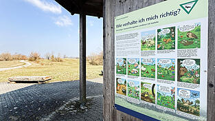 In Comics werden die gew&uuml;nschten Verhaltensweisen im Naturschutzgebiet vermittelt. Beispielsweise, warum man Hunde zwingend anleinen und Hundekot unbedingt entsorgen sollte.