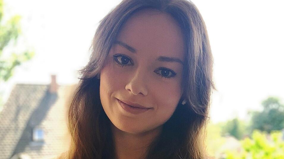 Clio hält es wie Christine, sie hört so ziemlich alles, was ihr unterkommt.  Clio hält es wie Christine, sie hört so ziemlich alles, was ihr unterkommt.