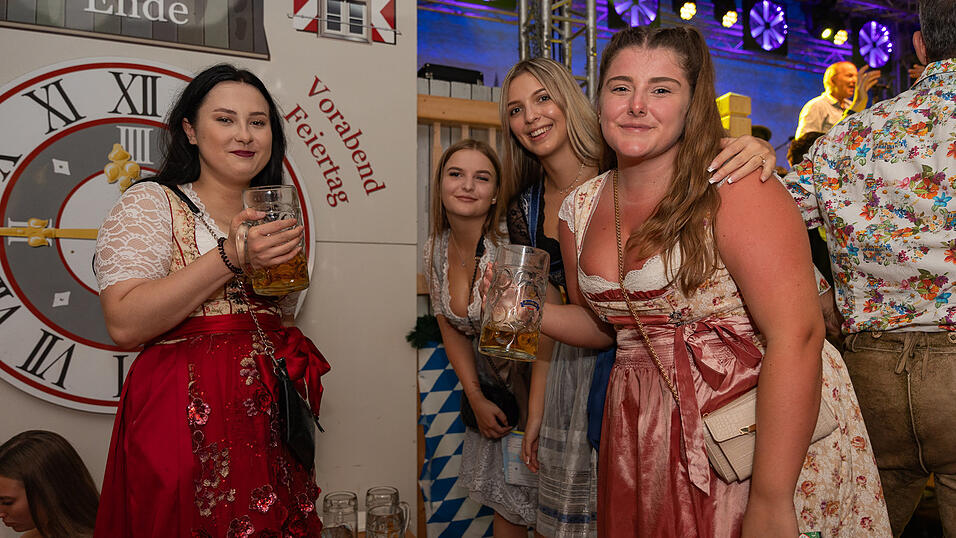 Die Partybilder vom Samstg, 19. August 2023, aus dem Festzelt Reisinger. Die Partybilder vom Samstg, 19. August 2023, aus dem Festzelt Reisinger.