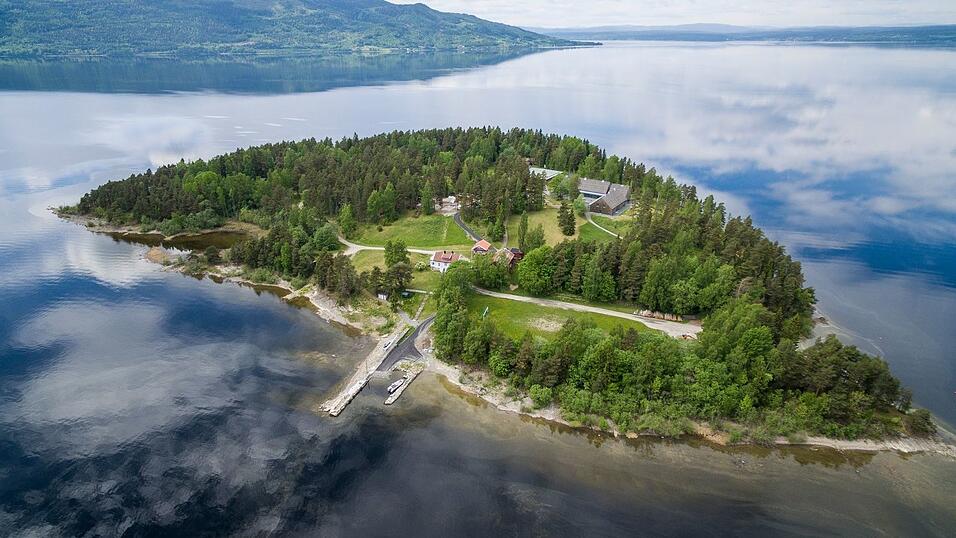 Die idyllische Insel Utøya wurde zum Schauplatz des grausamsten Verbrechens in Norwegens neuerer Geschichte. (Archivbild) Die idyllische Insel Utøya wurde zum Schauplatz des grausamsten Verbrechens in Norwegens neuerer Geschichte. (Archivbild)