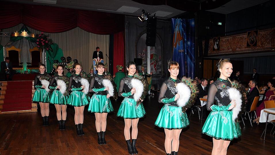 Impressionen vom Intrhonisationsball 2015 der Narrhalla Moosburg. (Foto: Ren&eacute; Spanier)