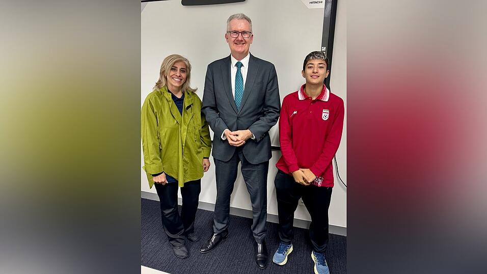 Kurz vor der Abreise entschieden sich zwei weitere Teammitglieder zum Bleiben.