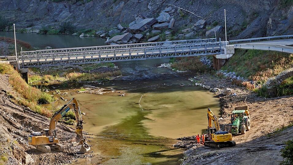 Aufbauarbeiten nach der Ahrtal-Flut. Hochwasser hemmen die wirtschaftliche Entwicklung. (Archivbild) Aufbauarbeiten nach der Ahrtal-Flut. Hochwasser hemmen die wirtschaftliche Entwicklung. (Archivbild)