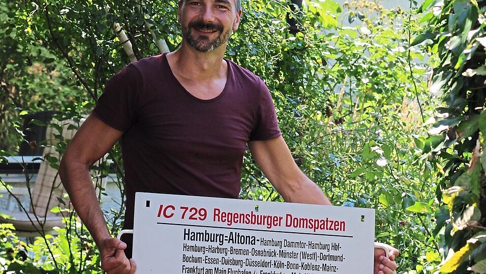 Erinnerung an die Schulzeit. Hannes Eberhardt hat bei den Domspatzen gesungen.
