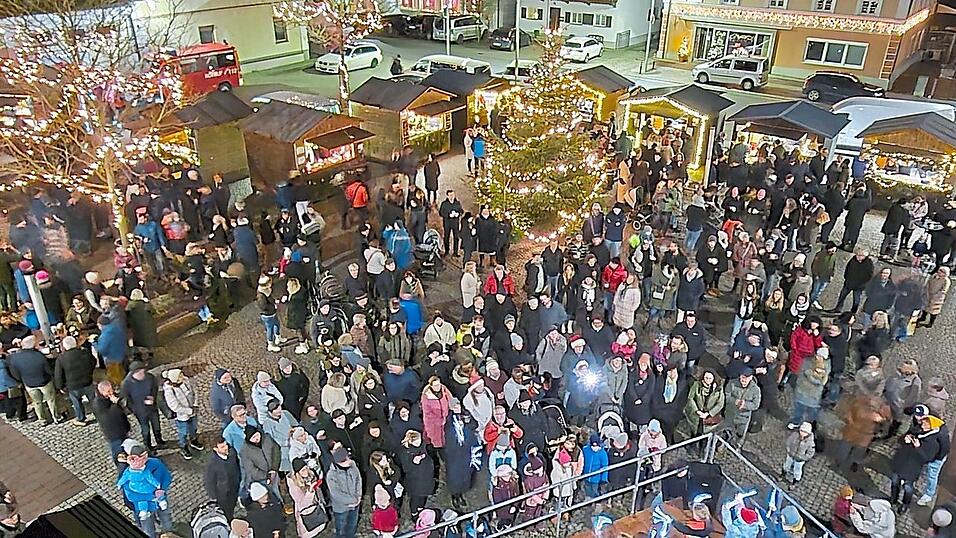 Der Nikolausmarkt war bestens besucht.