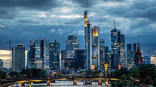 Banken halten sich wegen der Wirtschaftsflaute mit Krediten zur&uuml;ck. (Symbolbild)