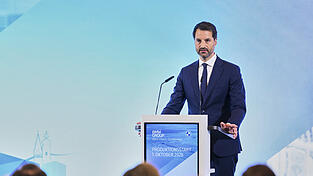 Raymond Wittmann bei der Er&ouml;ffnung des neuen BMW-Werks Irlbach-Stra&szlig;kirchen.&nbsp;