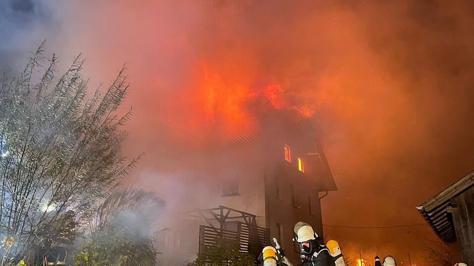 Mehrere Feuerwehren waren im Einsatz.