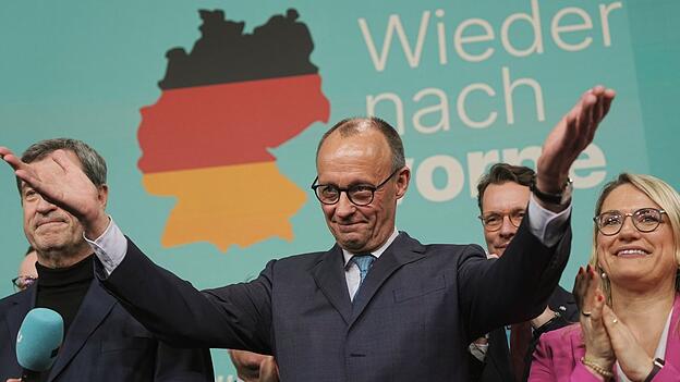 Friedrich Merz (M.) ist am Ziel seiner Träume: Der CDU-Parteichef wird mit großer Wahrscheinlichkeit der nächste Bundeskanzler Deutschlands. Friedrich Merz (M.) ist am Ziel seiner Träume: Der CDU-Parteichef wird mit großer Wahrscheinlichkeit der nächste Bundeskanzler Deutschlands.