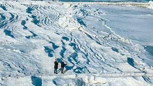 Frost und Schnee verwandelten den Ostseestrand von Usedom in eine Winterlandschaft. Frost und Schnee verwandelten den Ostseestrand von Usedom in eine Winterlandschaft.