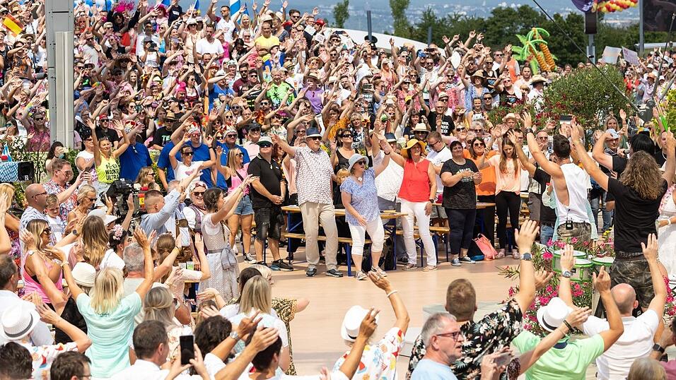 Bunt, laut, ausgelassen, so geht es regelm&auml;&szlig;ig beim &laquo;Fernsehgarten&raquo; zu. (Archivfoto)