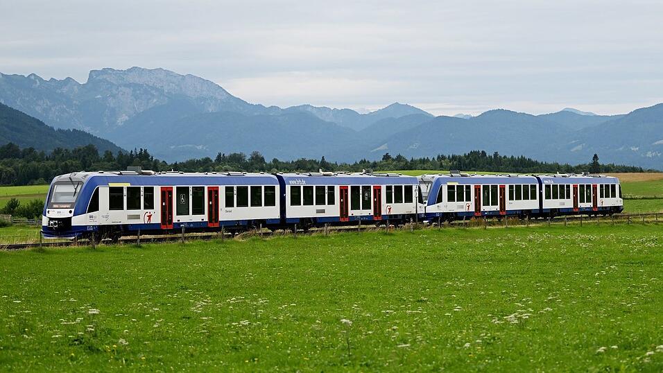 Auf der Strecke von München ins Oberland herrscht derzeit Stillstand. (Archivbild)