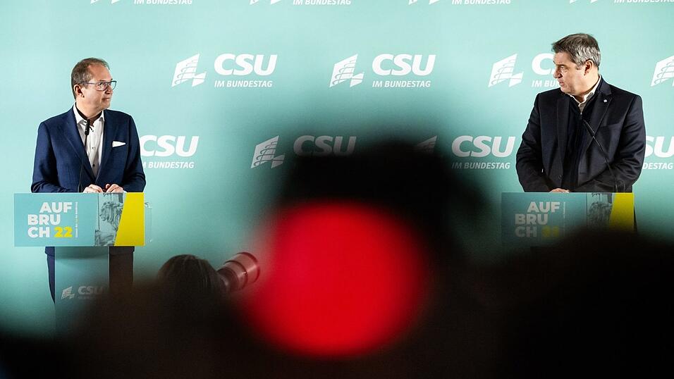 Trotz düsterster Prognosen und dem ungewissen Fortgang im Ukraine-Krieg fordert die CSU bei ihrer am Mittwoch startenden Sommerklausur im bayerischen Kloster Banz vom Bund ab dem kommenden Jahr einen deutlich sparsameren Umgang mit Geld. Trotz düsterster Prognosen und dem ungewissen Fortgang im Ukraine-Krieg fordert die CSU bei ihrer am Mittwoch startenden Sommerklausur im bayerischen Kloster Banz vom Bund ab dem kommenden Jahr einen deutlich sparsameren Umgang mit Geld.