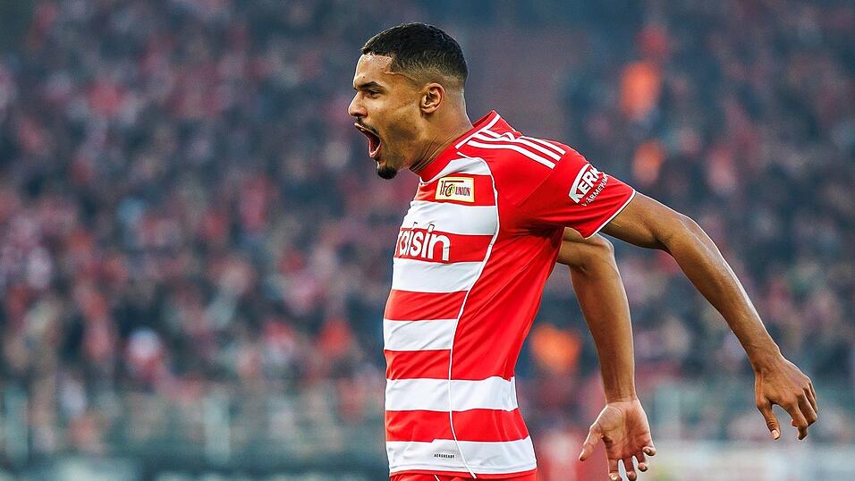 Achtung Standards: Union-Verteidiger Danilho Doekhi war vor dreieinhalb Wochen zweimal nach ruhenden B&auml;llen gegen die Bayern erfolgreich.