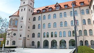 Die Hochschule teilte mit, der R&uuml;cktritt sei schon zum Freitag wirksam. (Symbolbild)