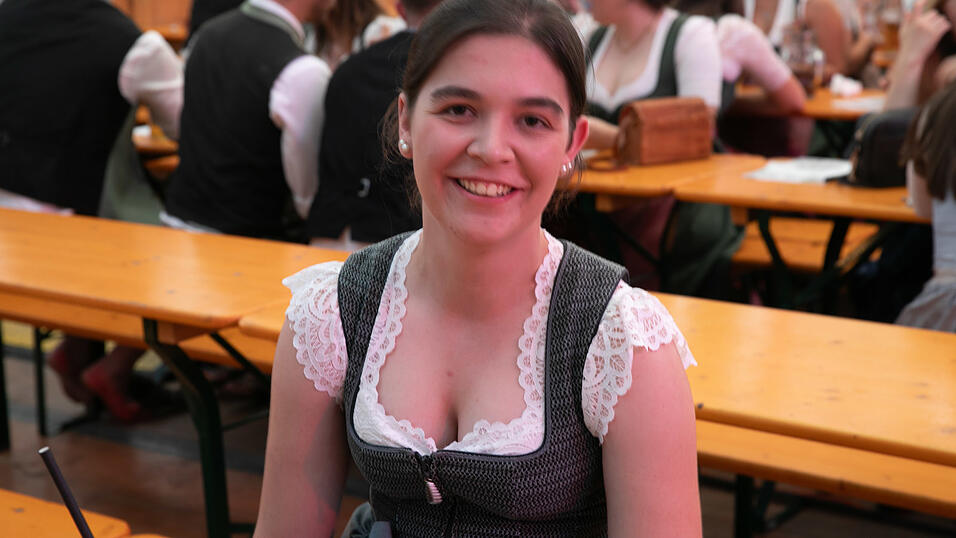 Die Partybilder vom Sonntag, 10. August, aus dem Festzelt Weckmann. Die Partybilder vom Sonntag, 10. August, aus dem Festzelt Weckmann.