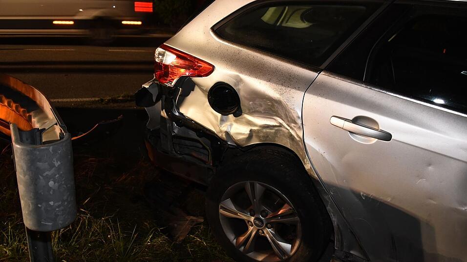 Am Mittwochabend ereignete sich bei Vilsbiburg ein Unfall. Dabei wurde eine Person verletzt.